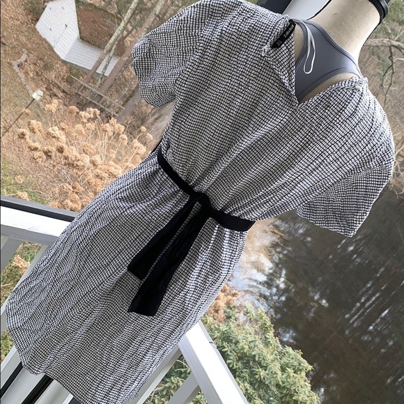 Zara basic size small - Picture 4 of 4